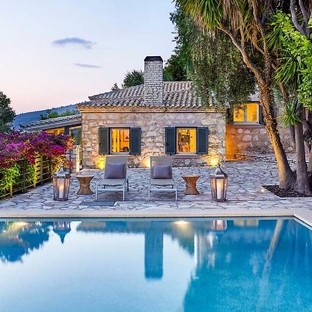 Villa Ioli- Beachfront Luxury Residence Igoumenitsa Exterior foto