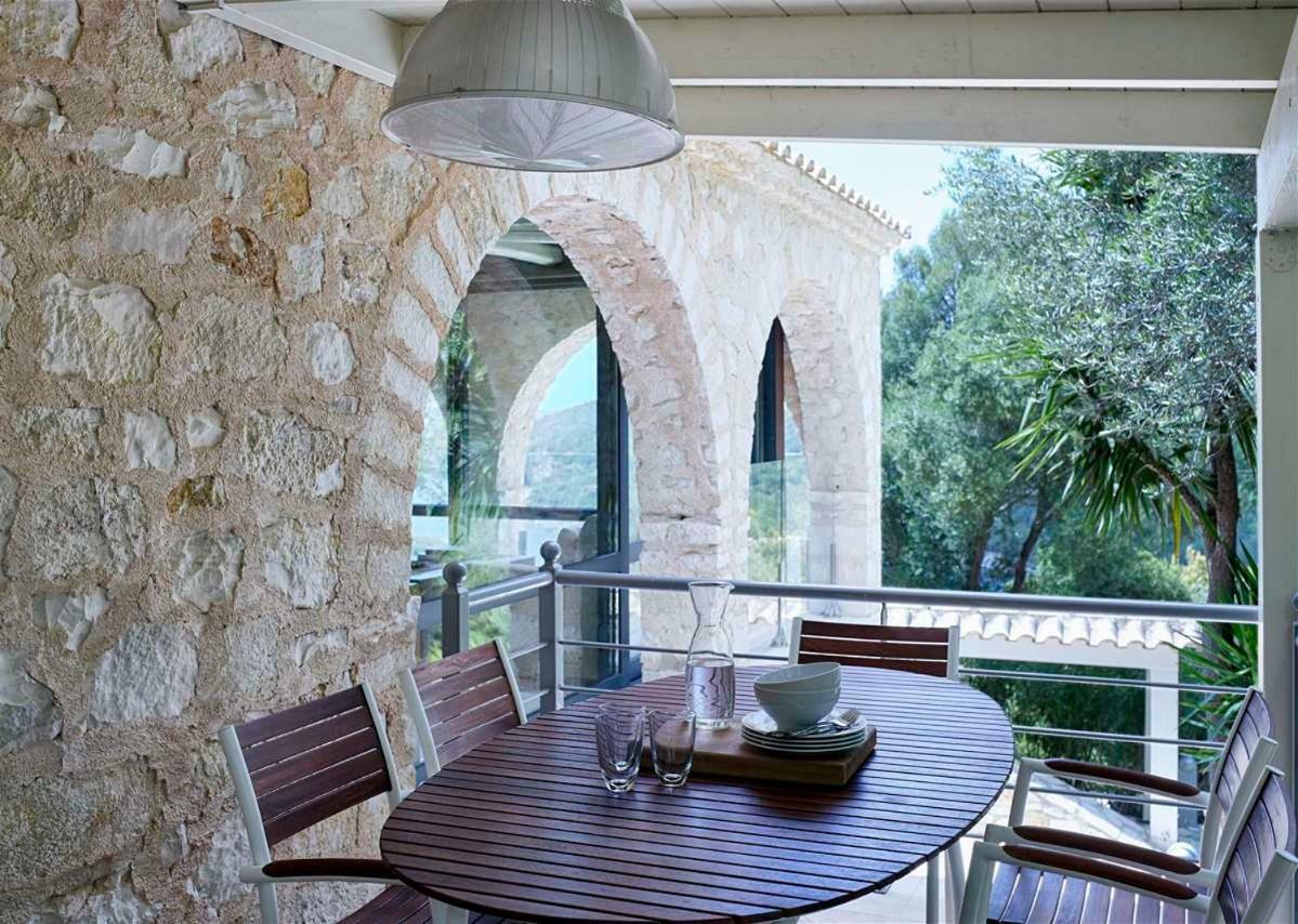 Villa Ioli- Beachfront Luxury Residence Igoumenitsa Exterior foto